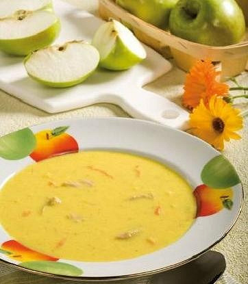 Суп с яблоками и карри