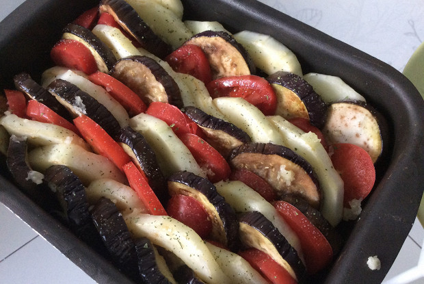 Овощная запеканка с баклажанами и кабачками
