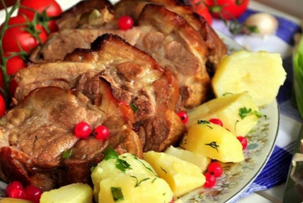Телятина с картофелем и грибами