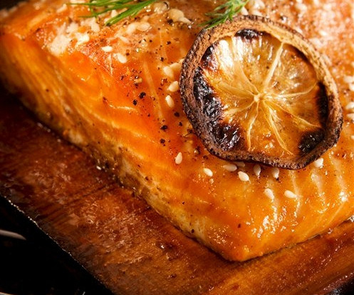 Форель с кунжутом
