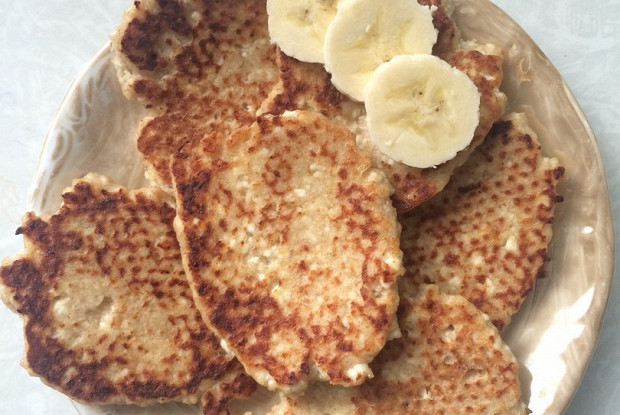 Банановые сырники с цельнозерновой мукой