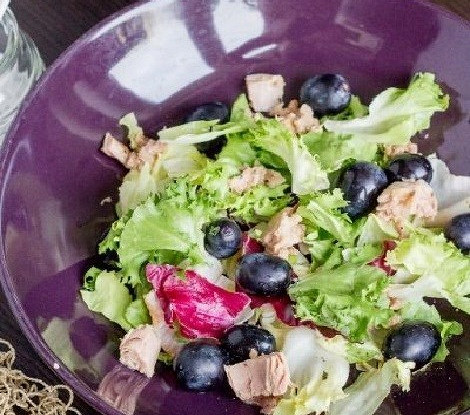 Салат с тунцом и сладким перцем
