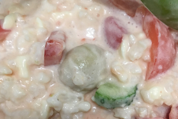 Салат с маринованными грибами, рисом и сыром