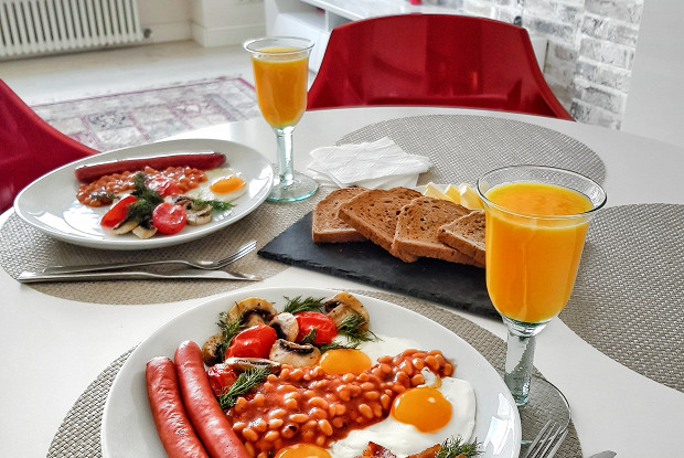 Английский завтрак с шампиньонами