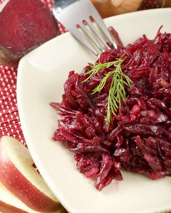 Печеная свекла с горчицей и зеленым луком