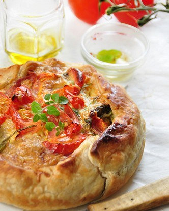 Пирог с цукини, черри и бокончини