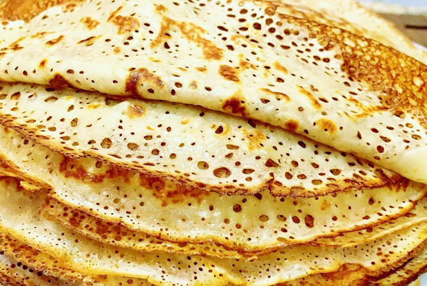 Блины на скорую руку со сметаной
