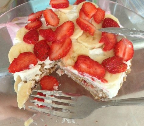 Фитнес блинчики с творожной начинкой и фруктами