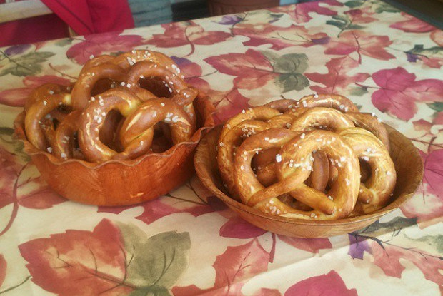 Брецели с солью