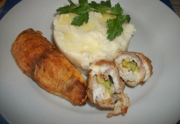Рыбные рулетики с овощной начинкой