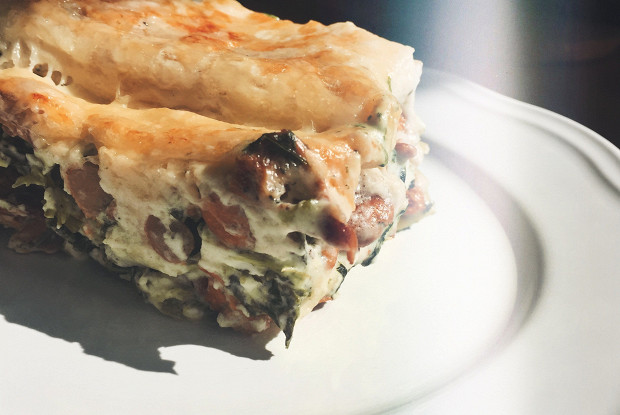 Лазанья с лисичками и шпинатом