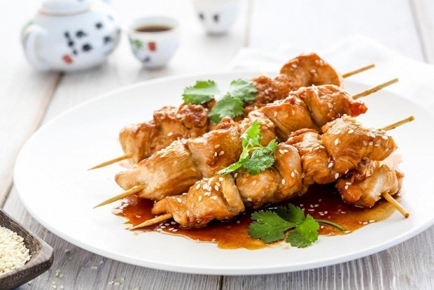 Шашлык из курицы с кунжутом