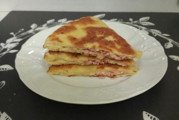 Сырные лепешки за 5 минут
