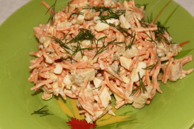 Салат с копченой курицей и корейской морковью